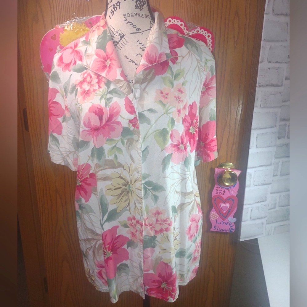 14 Alfred Dunner Floral Button-Up Shirt